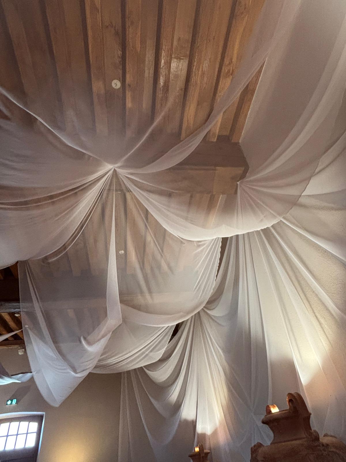 Château Perche — drapes